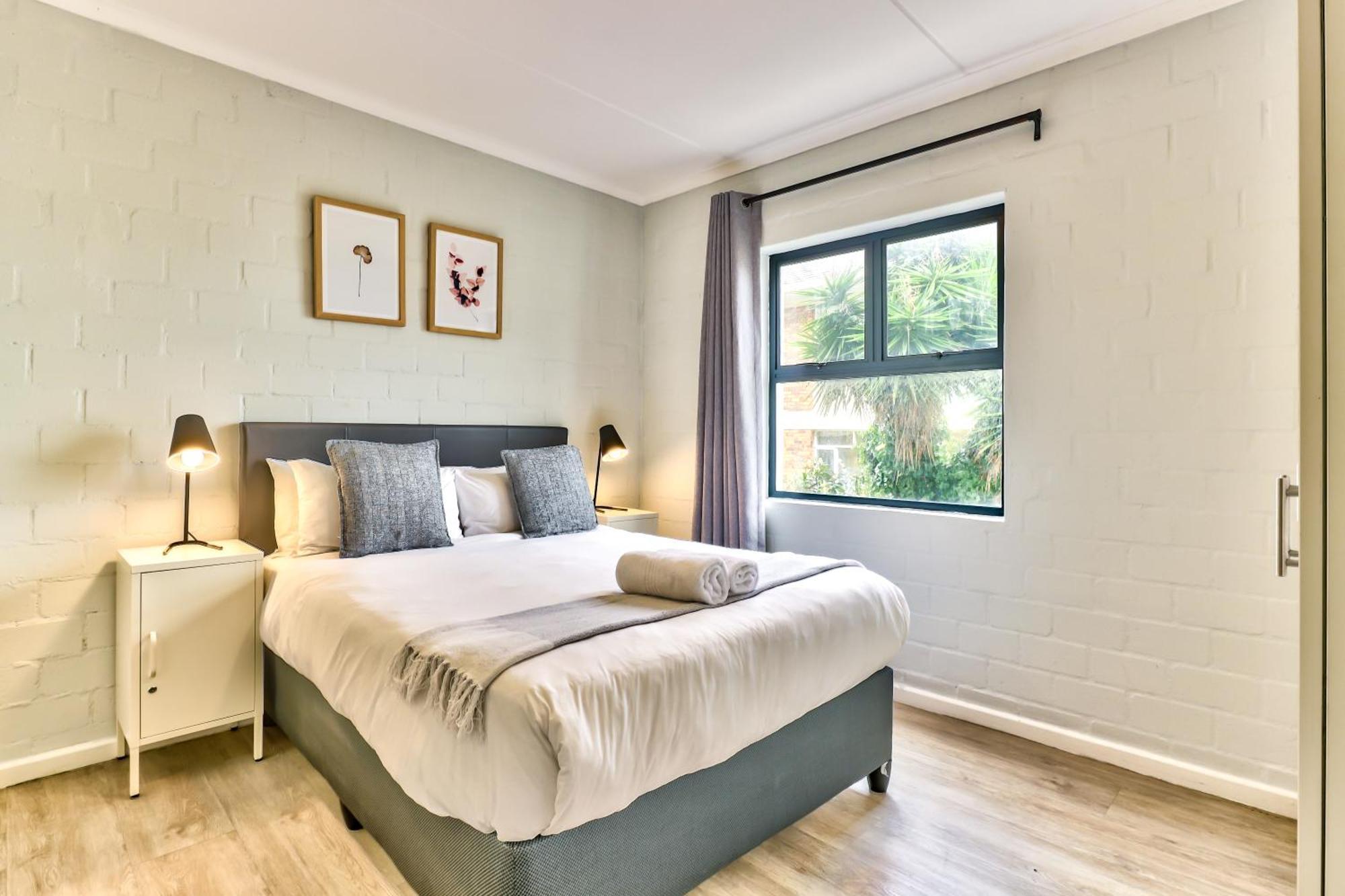 Wink Eaton Square Hotel 3*